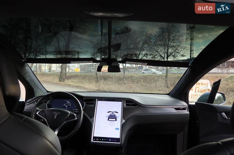 Внедорожник / Кроссовер Tesla Model X 2018 в Киеве