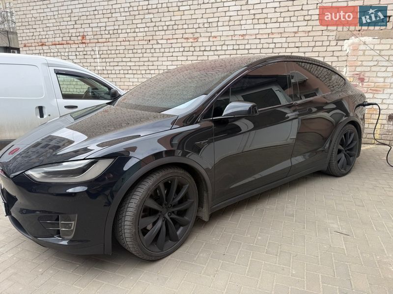 2018 Tesla Model-X, VIN 5YJXCCE25JF091061:plate — фото 1 (autoria)