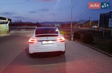Внедорожник / Кроссовер Tesla Model X 2017 в Иршаве