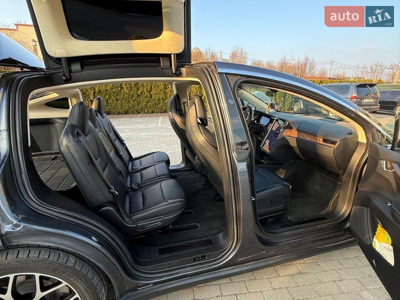 Позашляховик / Кросовер Tesla Model X 2018 в Львові фото 16 Позашляховик / Кросовер Tesla Model X 2018 в Львові