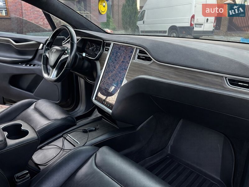 Внедорожник / Кроссовер Tesla Model X 2016 в Владимире фото 13 Внедорожник / Кроссовер Tesla Model X 2016 в Владимире