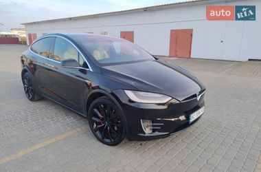 Позашляховик / Кросовер Tesla Model X 2016 в Львові фото 2 Позашляховик / Кросовер Tesla Model X 2016 в Львові