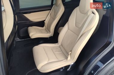 Позашляховик / Кросовер Tesla Model X 2016 в Львові фото 17 Позашляховик / Кросовер Tesla Model X 2016 в Львові