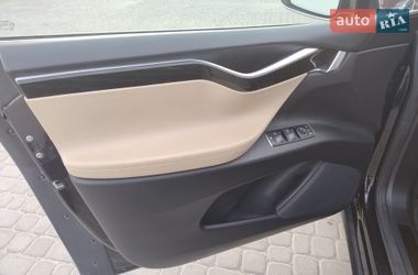 Позашляховик / Кросовер Tesla Model X 2016 в Львові фото 25 Позашляховик / Кросовер Tesla Model X 2016 в Львові