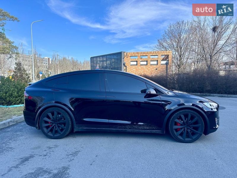 Внедорожник / Кроссовер Tesla Model X 2019 в Днепре фото 10 Внедорожник / Кроссовер Tesla Model X 2019 в Днепре