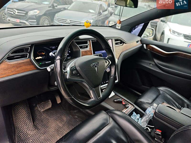 Внедорожник / Кроссовер Tesla Model X 2016 в Харькове