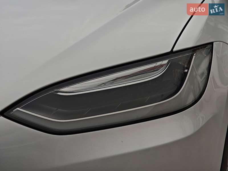 Внедорожник / Кроссовер Tesla Model X 2016 в Харькове