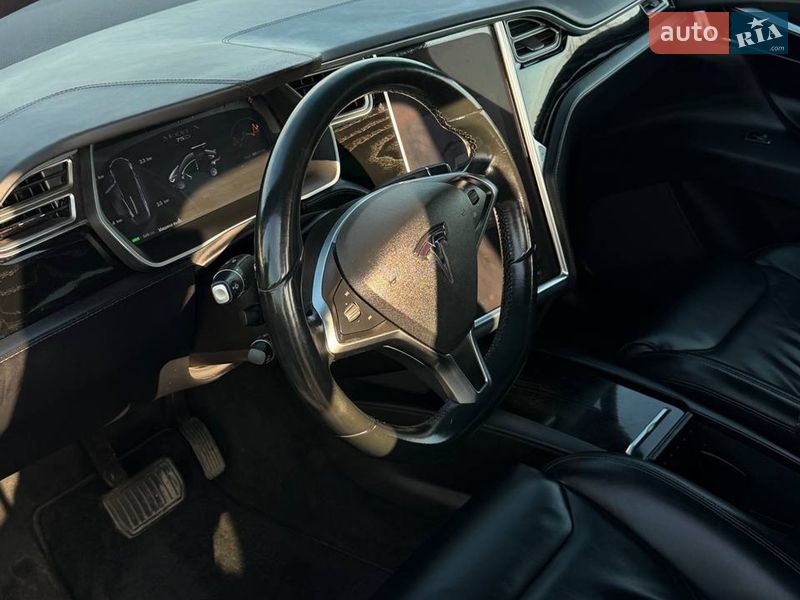 Внедорожник / Кроссовер Tesla Model X 2016 в Киеве