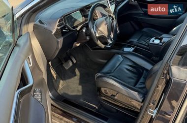 Позашляховик / Кросовер Tesla Model X 2016 в Києві