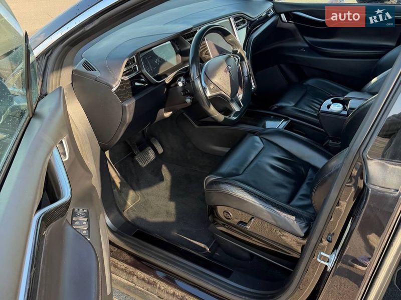 Внедорожник / Кроссовер Tesla Model X 2016 в Киеве