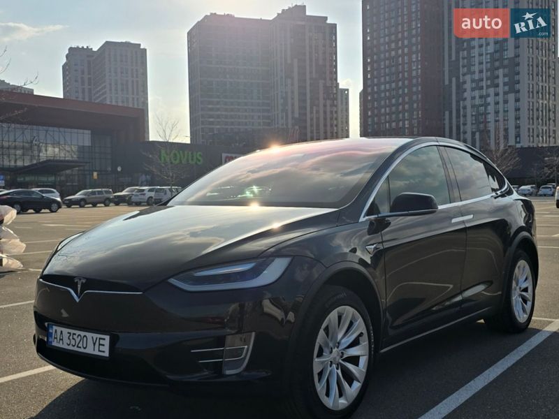 Внедорожник / Кроссовер Tesla Model X 2016 в Киеве фото 5 Внедорожник / Кроссовер Tesla Model X 2016 в Киеве