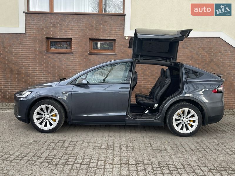 Внедорожник / Кроссовер Tesla Model X 2016 в Львове