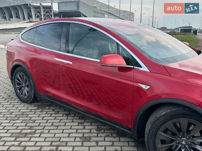 Внедорожник / Кроссовер Tesla Model X 2016 в Львове фото 4 Внедорожник / Кроссовер Tesla Model X 2016 в Львове