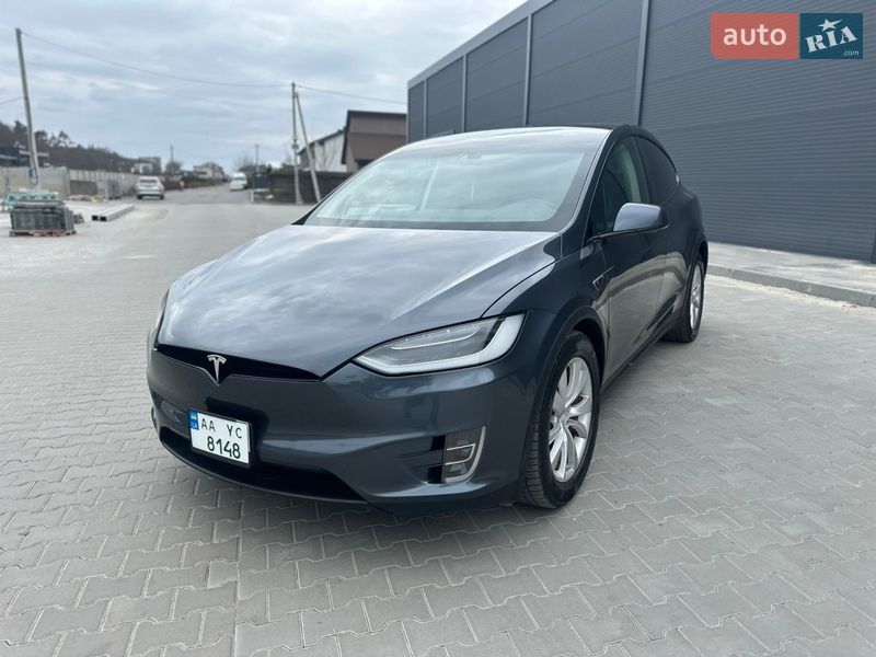 Внедорожник / Кроссовер Tesla Model X 2016 в Белой Церкви