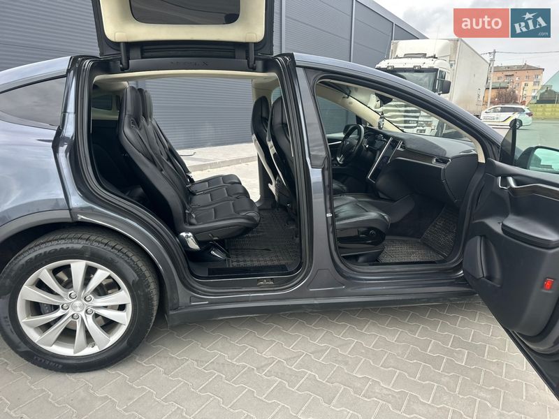 Внедорожник / Кроссовер Tesla Model X 2016 в Белой Церкви