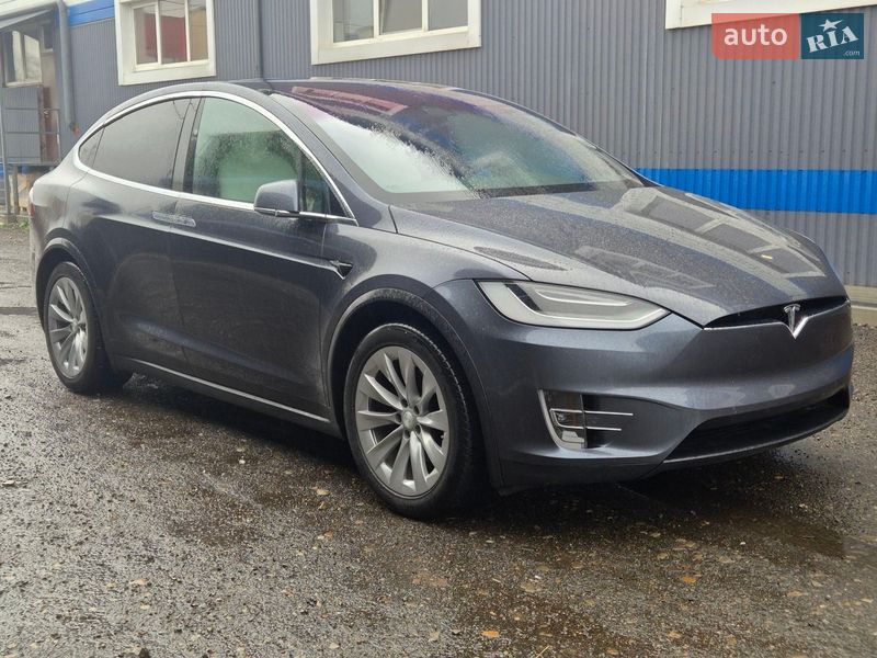 Позашляховик / Кросовер Tesla Model X 2020 в Коломиї