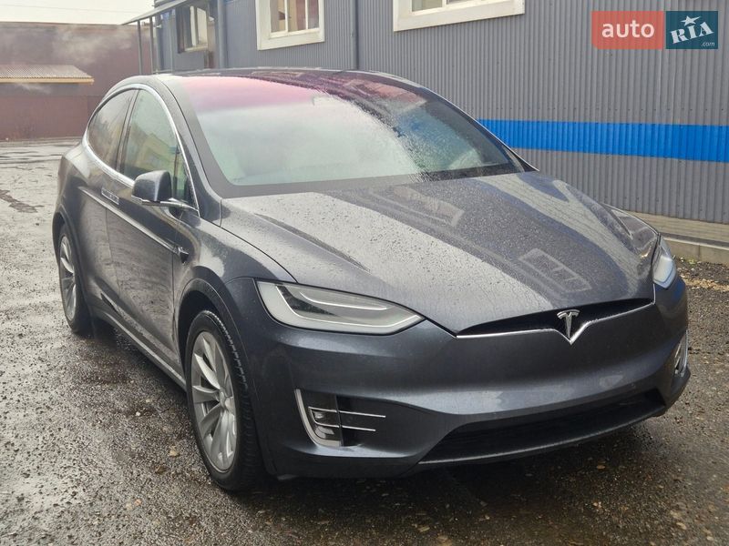 Позашляховик / Кросовер Tesla Model X 2020 в Коломиї