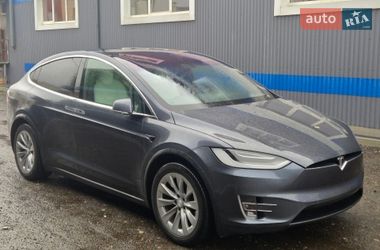 Позашляховик / Кросовер Tesla Model X 2020 в Коломиї