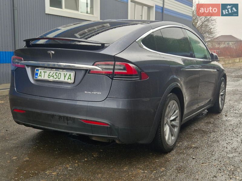 Позашляховик / Кросовер Tesla Model X 2020 в Коломиї