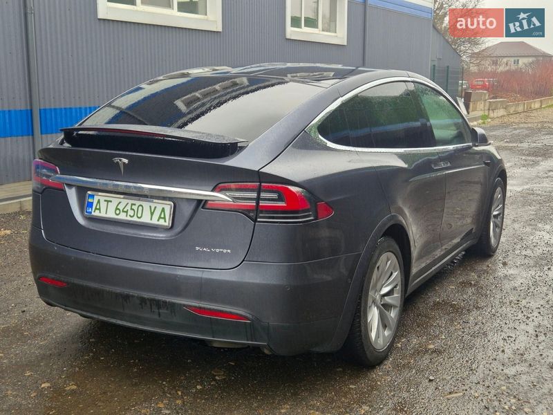 Позашляховик / Кросовер Tesla Model X 2020 в Коломиї