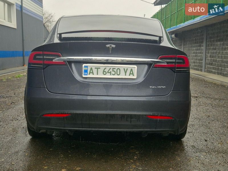 Позашляховик / Кросовер Tesla Model X 2020 в Коломиї