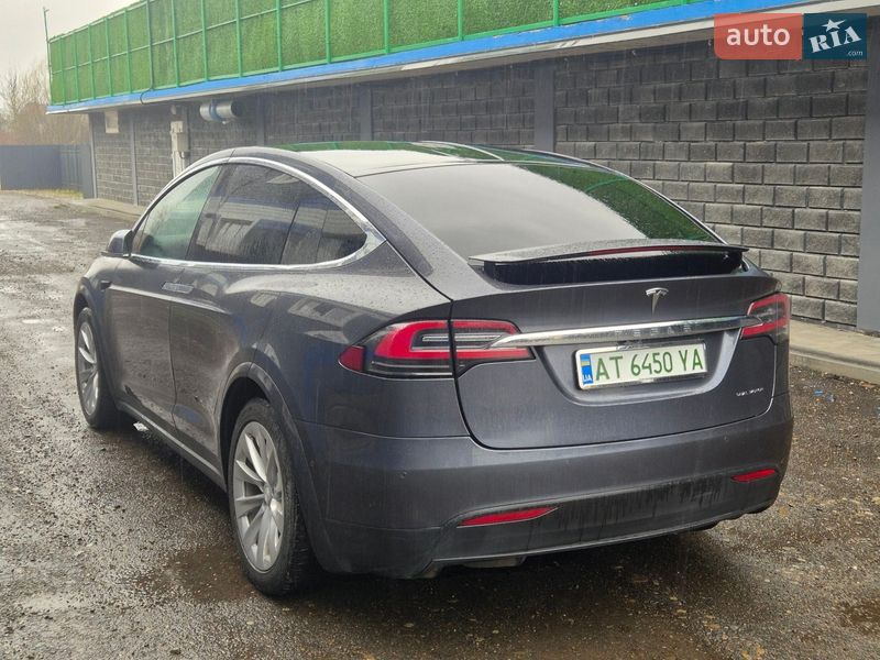 Позашляховик / Кросовер Tesla Model X 2020 в Коломиї
