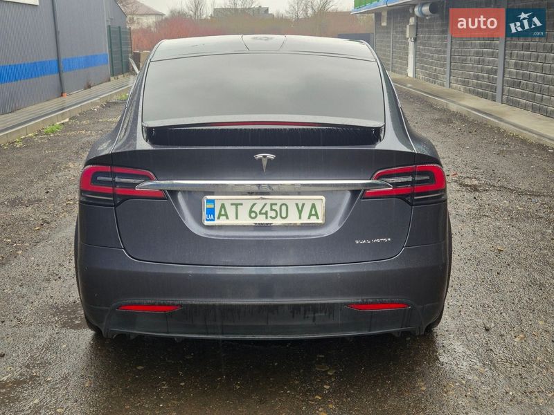 Позашляховик / Кросовер Tesla Model X 2020 в Коломиї