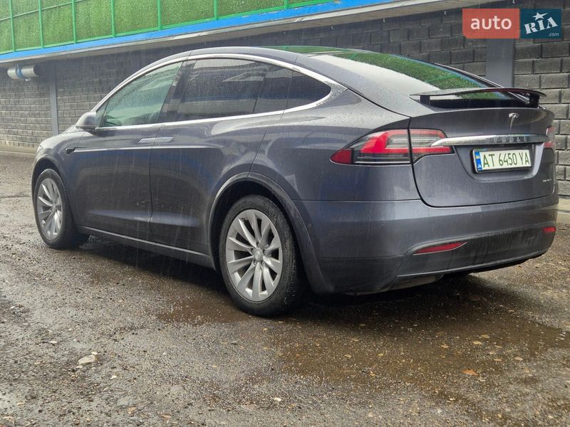 Позашляховик / Кросовер Tesla Model X 2020 в Коломиї