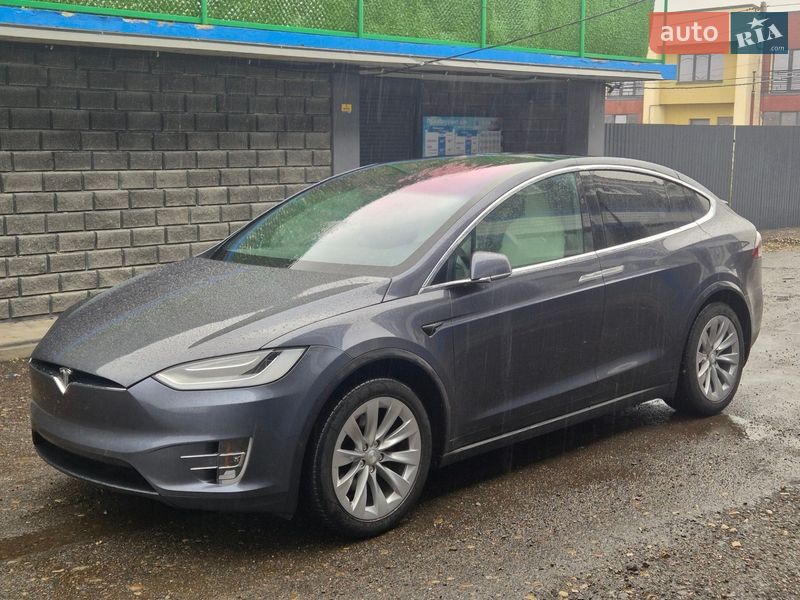 Позашляховик / Кросовер Tesla Model X 2020 в Коломиї