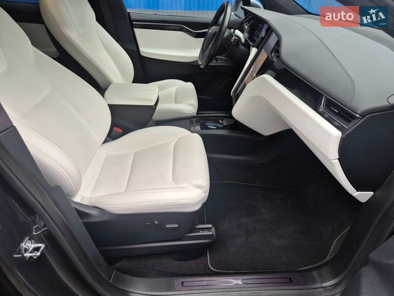 Позашляховик / Кросовер Tesla Model X 2020 в Коломиї фото 28 Позашляховик / Кросовер Tesla Model X 2020 в Коломиї