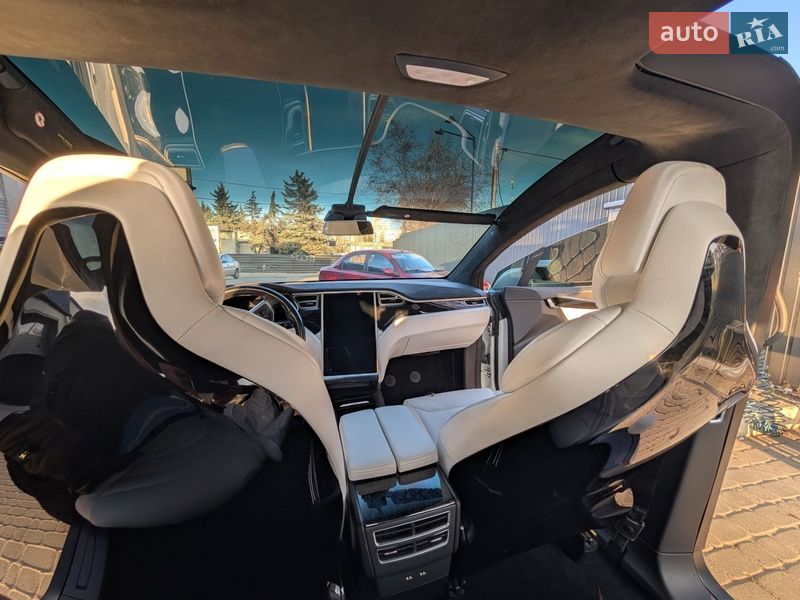 Внедорожник / Кроссовер Tesla Model X 2017 в Днепре фото 15 Внедорожник / Кроссовер Tesla Model X 2017 в Днепре