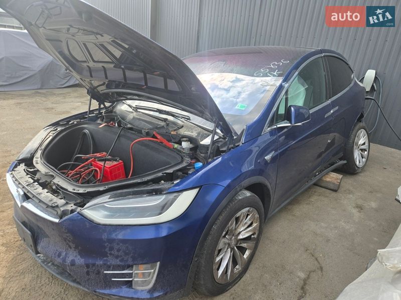 Внедорожник / Кроссовер Tesla Model X 2017 в Киеве