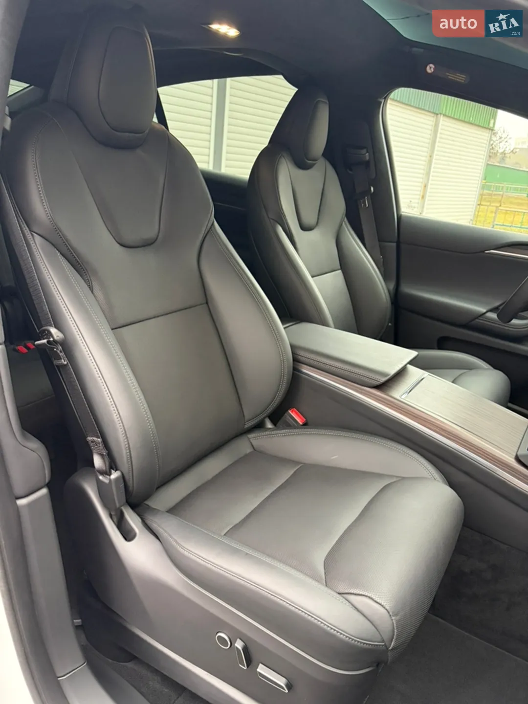 2024 Tesla Model X - мініатюра 20