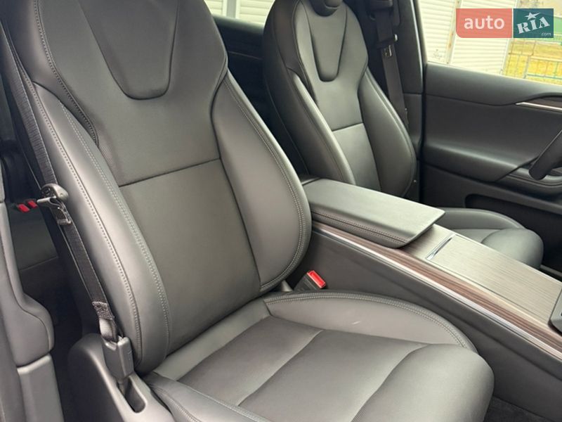 Внедорожник / Кроссовер Tesla Model X 2024 в Харькове
