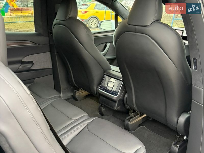 Внедорожник / Кроссовер Tesla Model X 2024 в Харькове