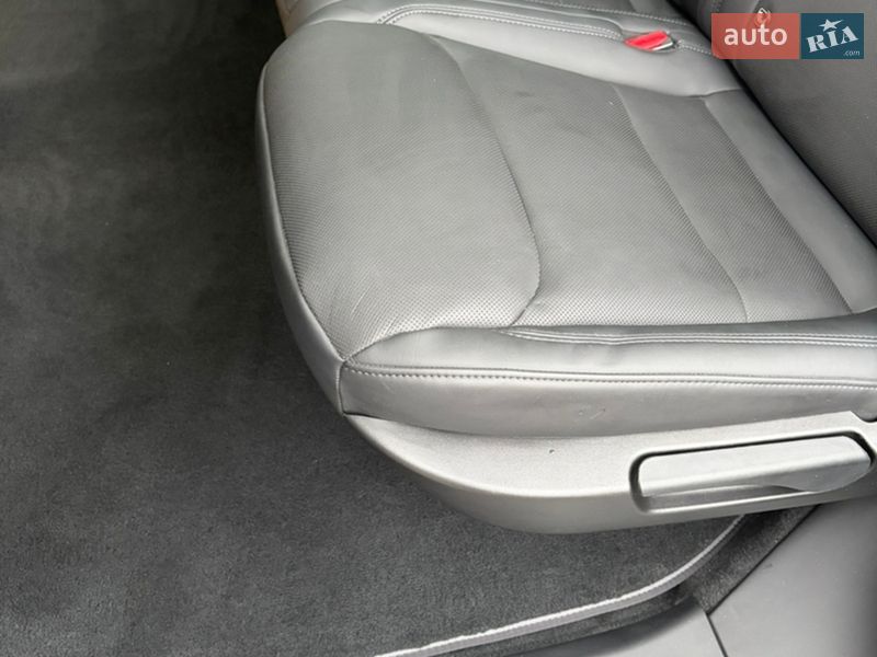 Внедорожник / Кроссовер Tesla Model X 2024 в Харькове