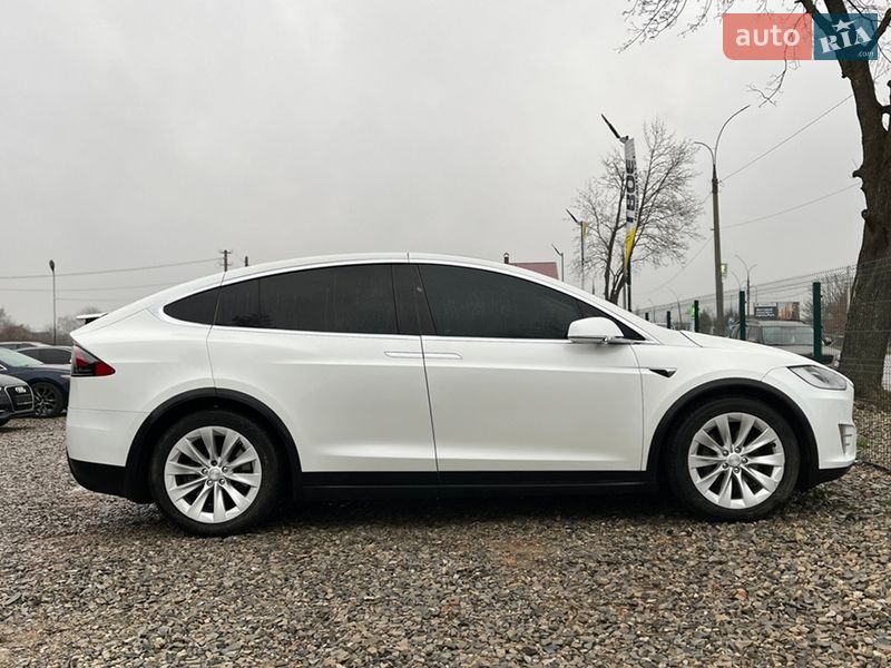 Внедорожник / Кроссовер Tesla Model X 2017 в Коломые