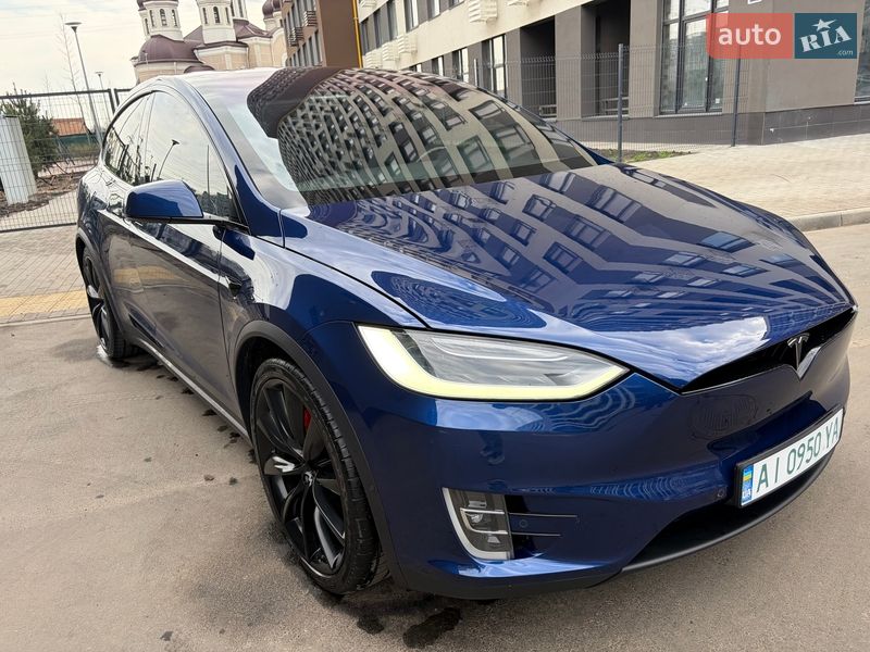 Внедорожник / Кроссовер Tesla Model X 2019 в Киеве