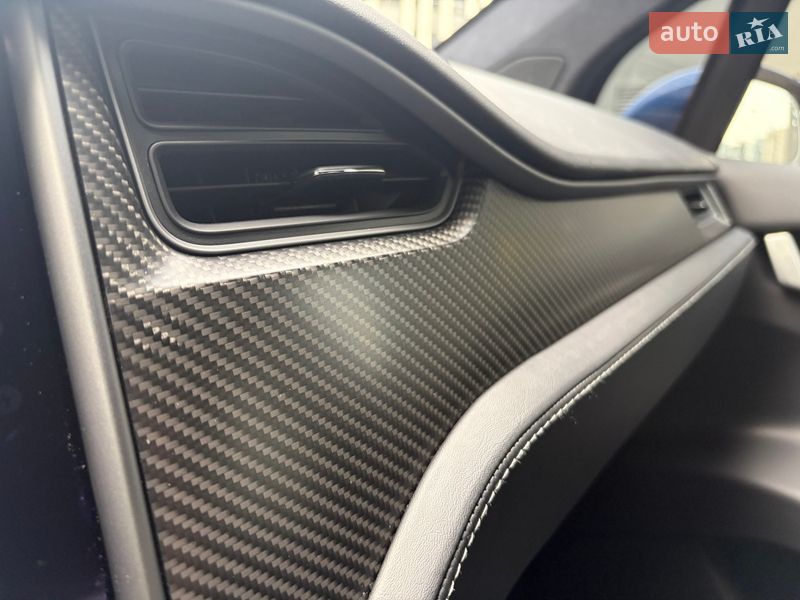 Внедорожник / Кроссовер Tesla Model X 2019 в Киеве
