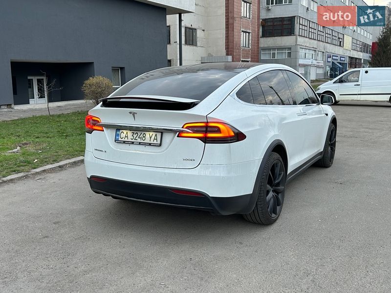 Позашляховик / Кросовер Tesla Model X 2017 в Черкасах фото 12 Позашляховик / Кросовер Tesla Model X 2017 в Черкасах