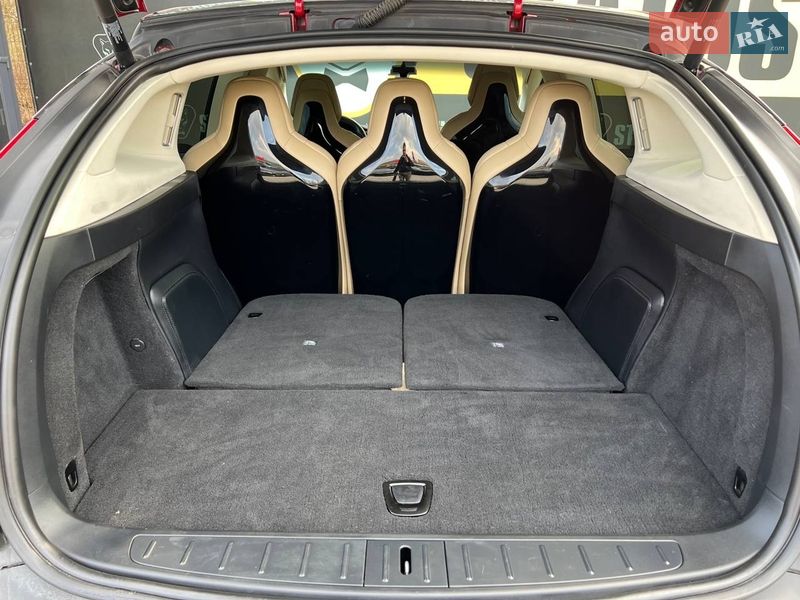 Внедорожник / Кроссовер Tesla Model X 2016 в Хмельницком