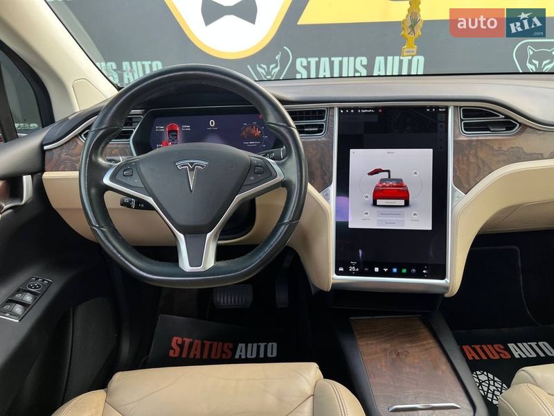 Внедорожник / Кроссовер Tesla Model X 2016 в Хмельницком