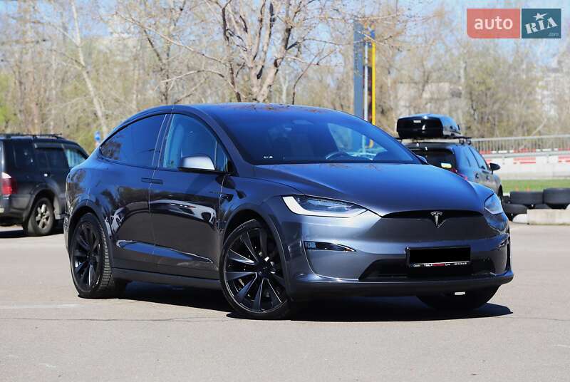 Tesla Model X 2023