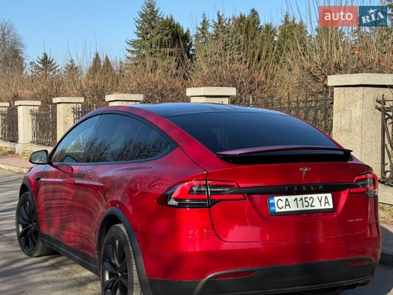 Tesla Model X 2019