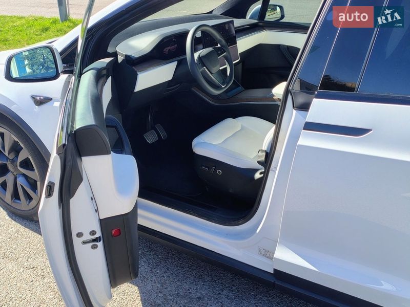 Позашляховик / Кросовер Tesla Model X 2023 в Рівному