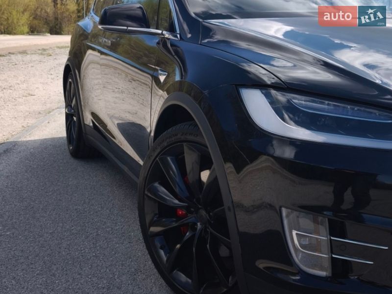Внедорожник / Кроссовер Tesla Model X 2019 в Днепре