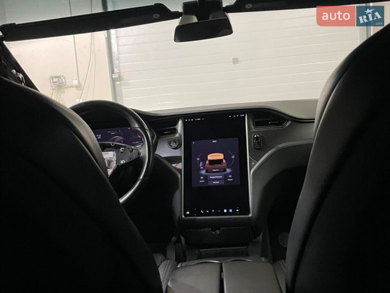 Позашляховик / Кросовер Tesla Model X 2018 в Бродах