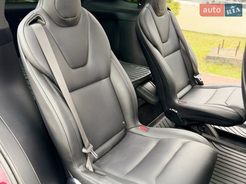 Позашляховик / Кросовер Tesla Model X 2024 в Києві фото 18 Позашляховик / Кросовер Tesla Model X 2024 в Києві