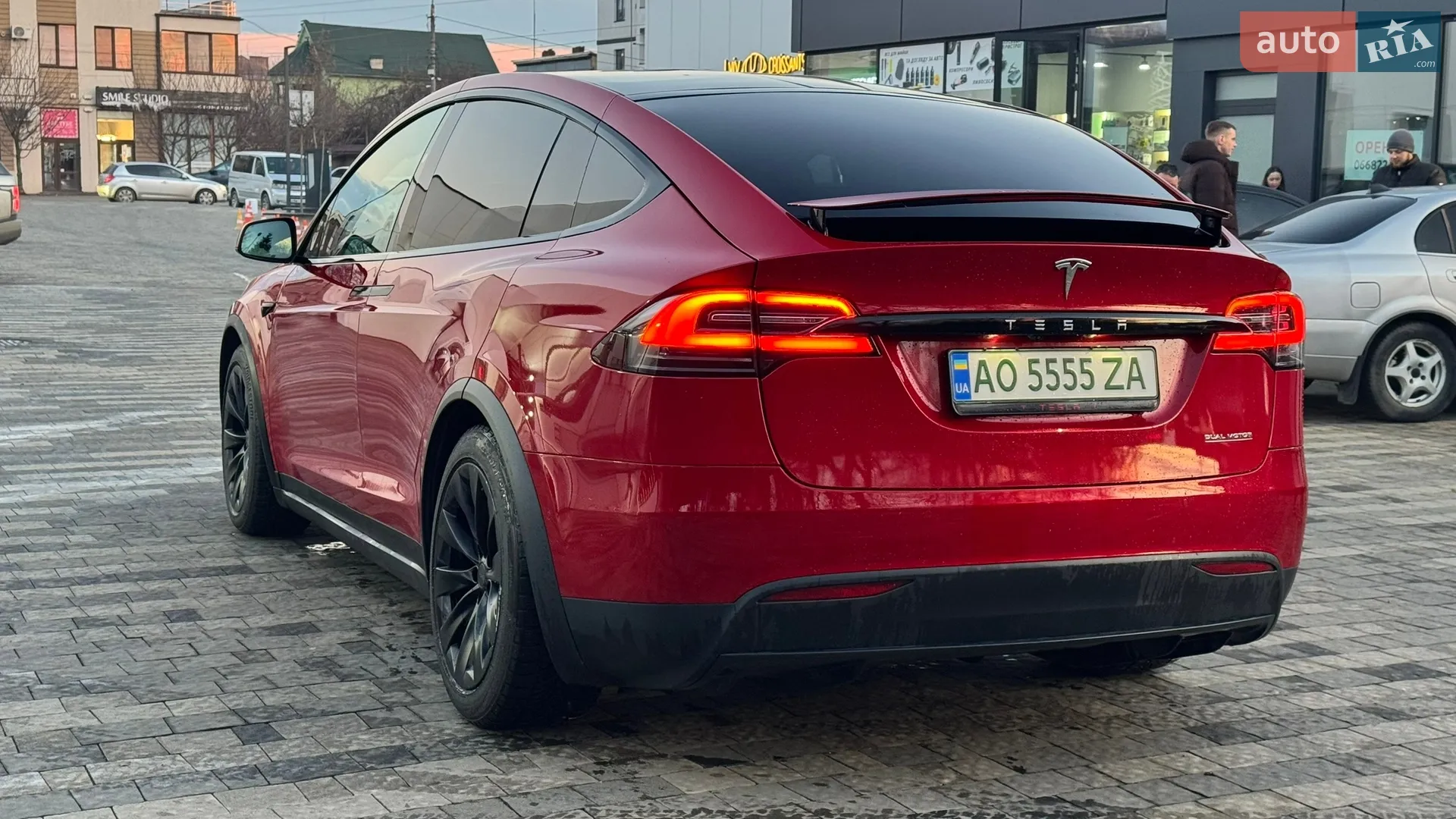 2020 Tesla Model X - мініатюра 9