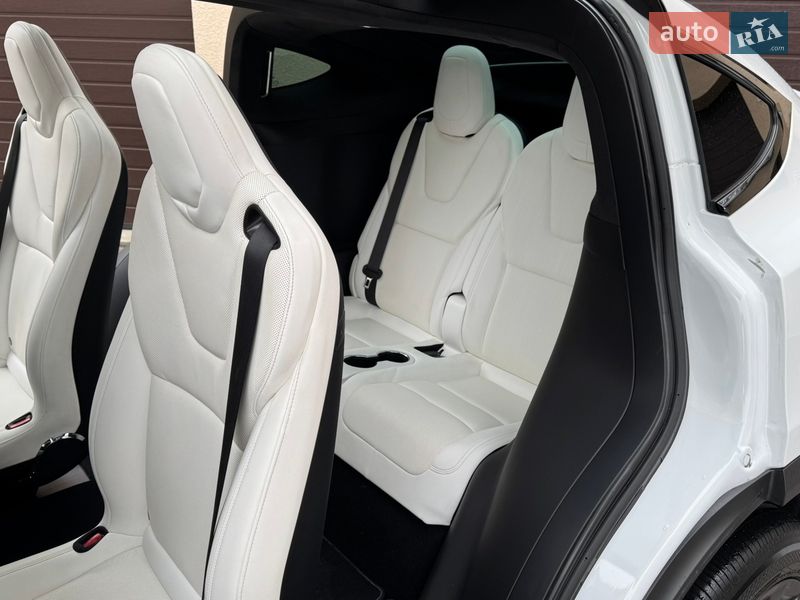 Внедорожник / Кроссовер Tesla Model X 2021 в Полтаве